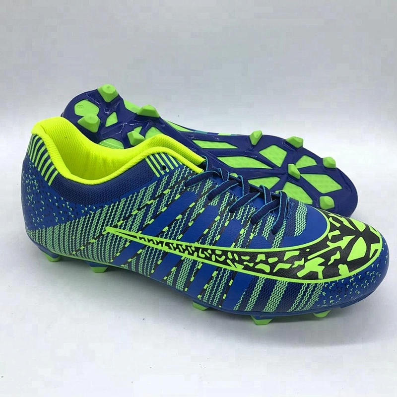 New design fashion football shoes men casual sports soccer shoes