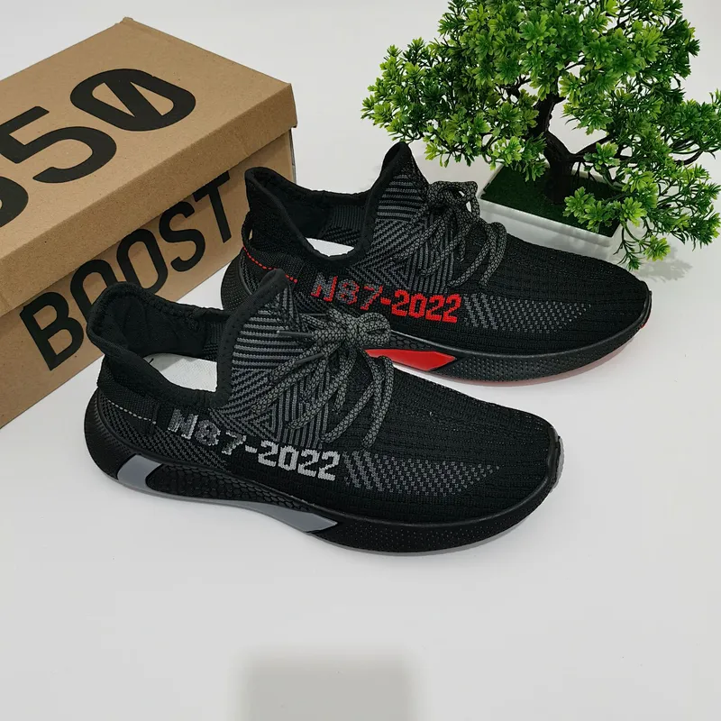 New breathable summer sneakers trend running men stock sneakers casual shoes stock