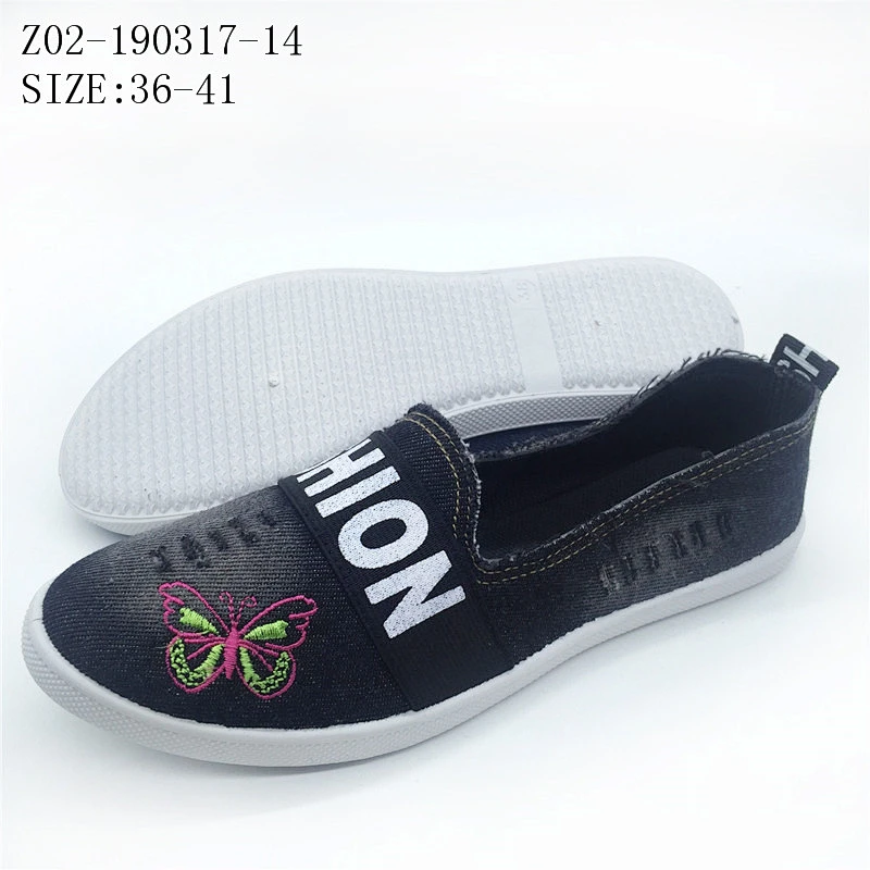 Factory customize Latest design  fashion women slip on Casual injection flat canvas shoes