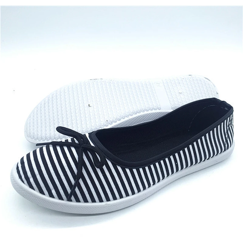 Customize Casual women injection flat canvas shoes slip on