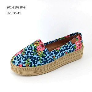 Wholesale custom logo lady's canvas anti skid flat canvas shoes lady casual shoes