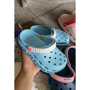 Women Mix style Mixed color and size EVA garden stock shoes good quality slipper shoes beach sandals  slippers shoes