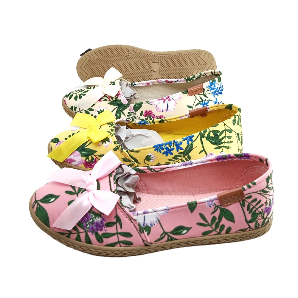 Good price Popular injection ladies loafers walking flat shoes Women's Casual Canvas Shoes