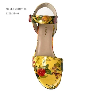 Factory OEM New design Women flower print Ankle Strap Design wedges sandals Chunky heels sandals
