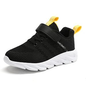 Latest design kids sneakers fashion sports shoes children fly knitted casual running shoes