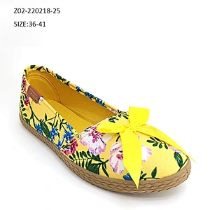 Good price Popular injection ladies loafers walking flat shoes Women's Casual Canvas Shoes