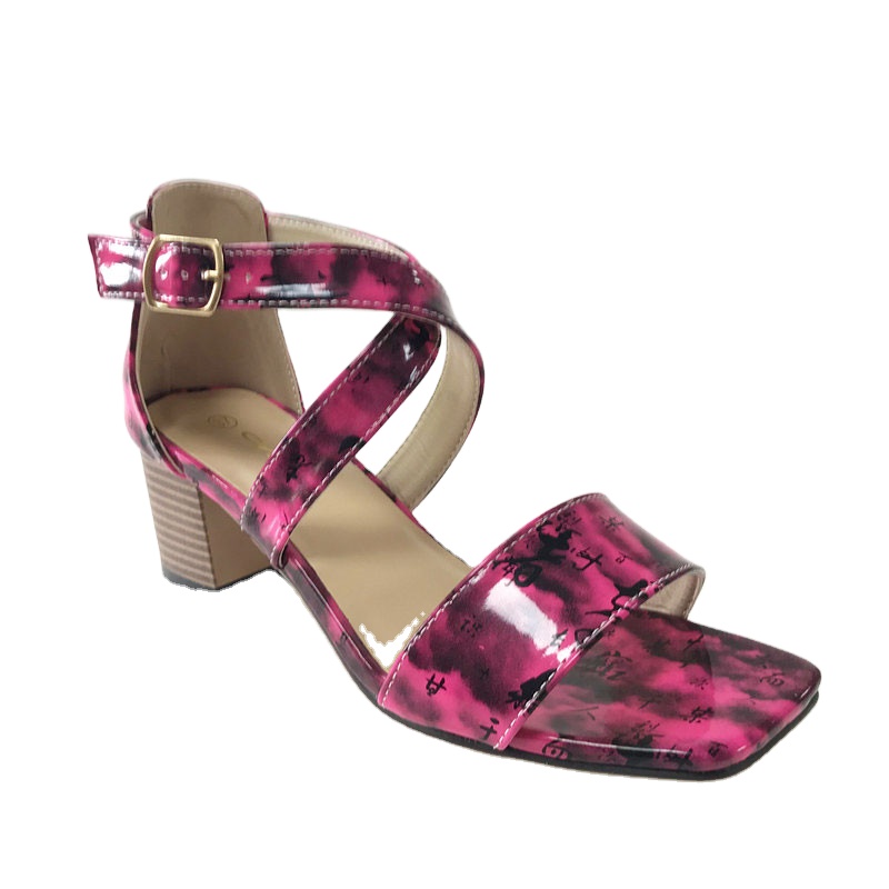 New style Women outdoor Sandals Elegant shoes slippers high Heels Designer Sandals