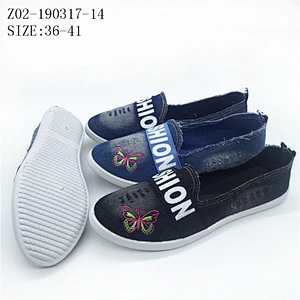 Factory customize Latest design  fashion women slip on Casual injection flat canvas shoes