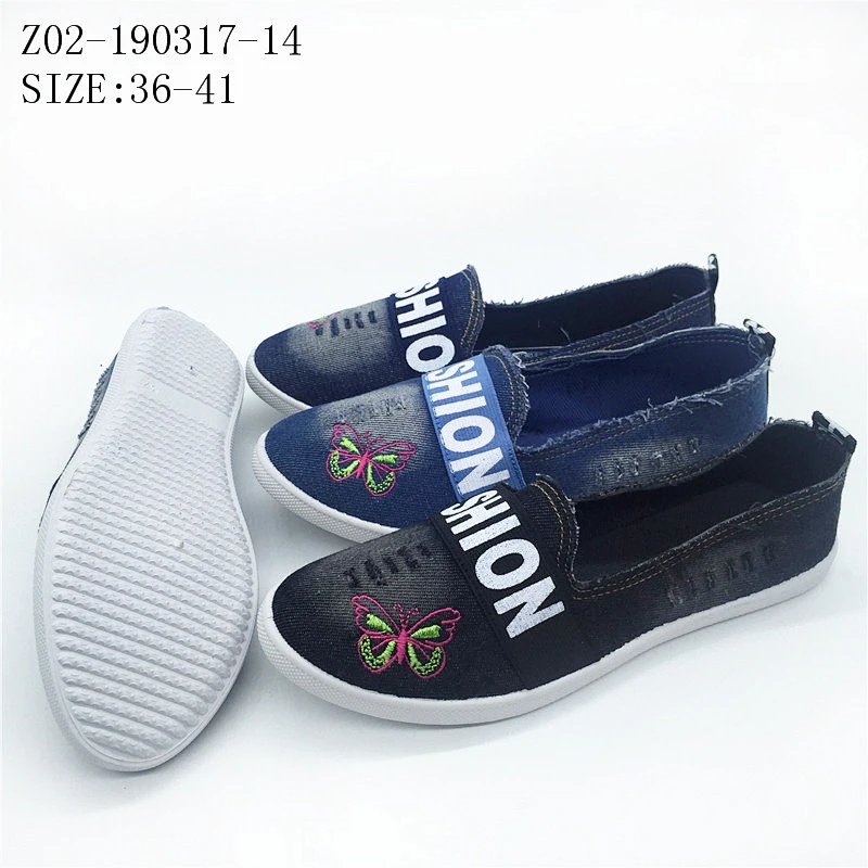 Factory customize Latest design  fashion women slip on Casual injection flat canvas shoes