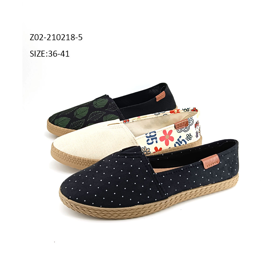 Fashion personalized female canvas shoes wholesale casual women flat shoes outdoor injected shoes