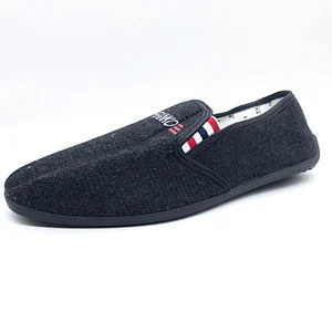 Factory cheap Factory Price Custom Injection Men Slip on Flat casual Canvas Shoes