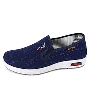 Men's 2022  new soft sole one-piece generation of high-quality casual shoes sneakers