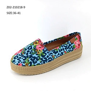 Wholesale custom logo lady's canvas anti skid flat canvas shoes lady casual shoes