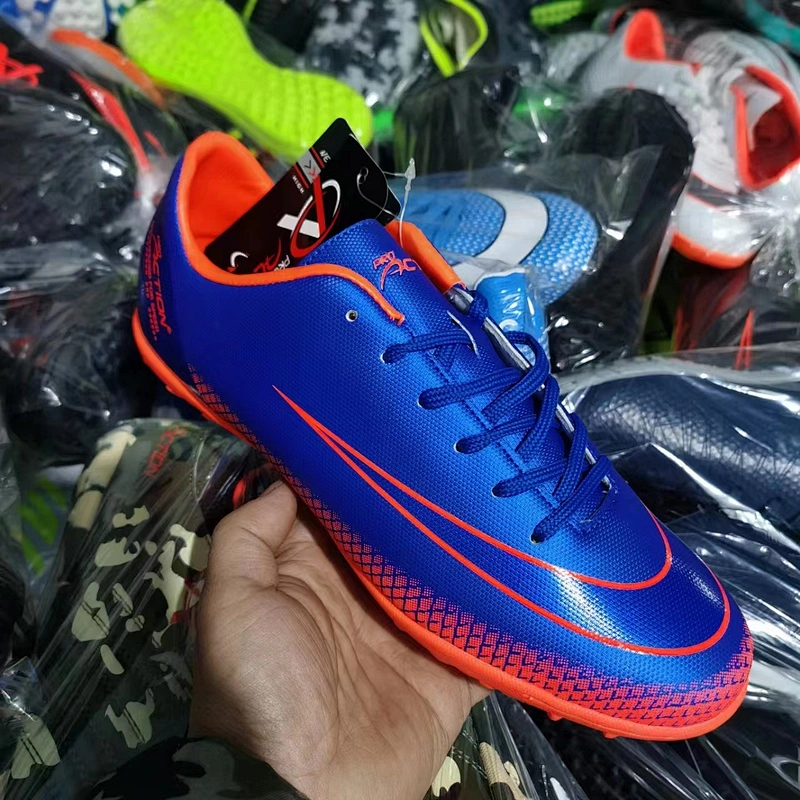 Mix style high quality men soccer shoes casual sneaker football shoes stock shoe stock lots