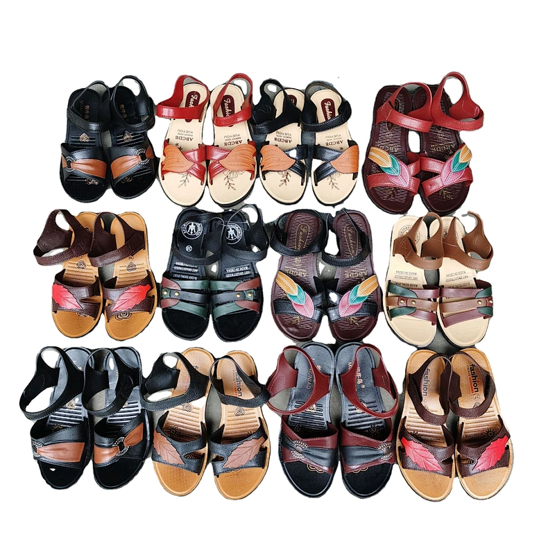 Women mix style sandals  breathable outdoor sandals middle aged non-slip sandals soft sole