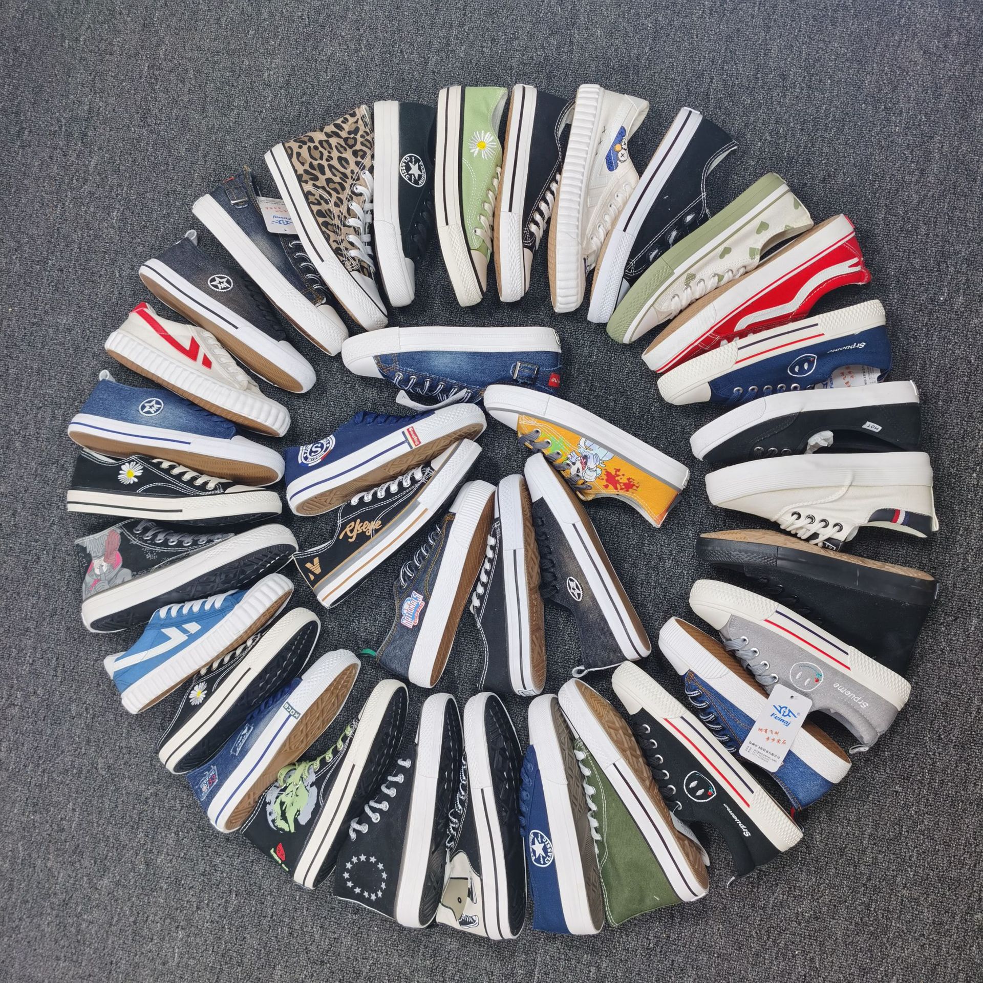 Miscellaneous men's casual stock shoes  canvas shoes  vulcanized shoes rubber sole