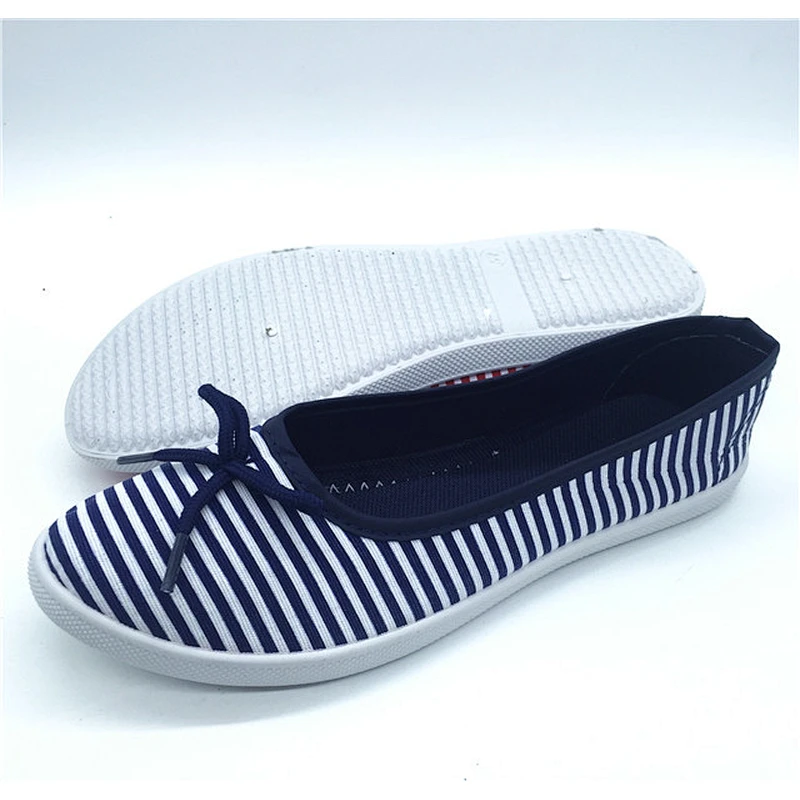Customize Casual women injection flat canvas shoes slip on