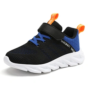 Latest design kids sneakers fashion sports shoes children fly knitted casual running shoes