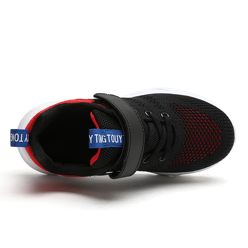 Latest design kids sneakers fashion sports shoes children fly knitted casual running shoes