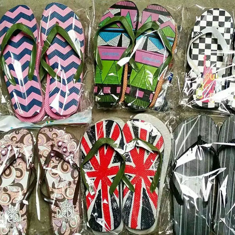 Wholesale Summer PVC Slipper Outdoor Beach Flip flops stock