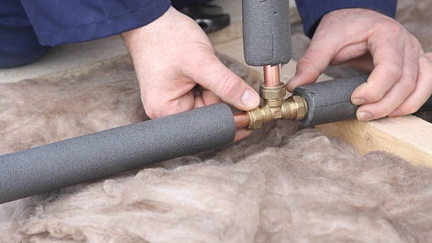 High-performance pipe insulation made with rigid PU foam, supported by Mingxu New Materials PU additives for industrial and HVAC applications