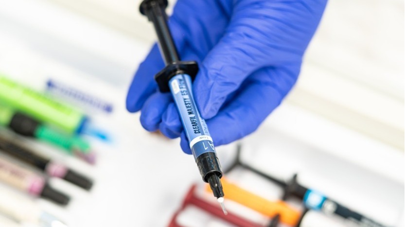 Flexible PU sealant made with Mingxu additives, ensuring long-lasting sealing and weather resistance