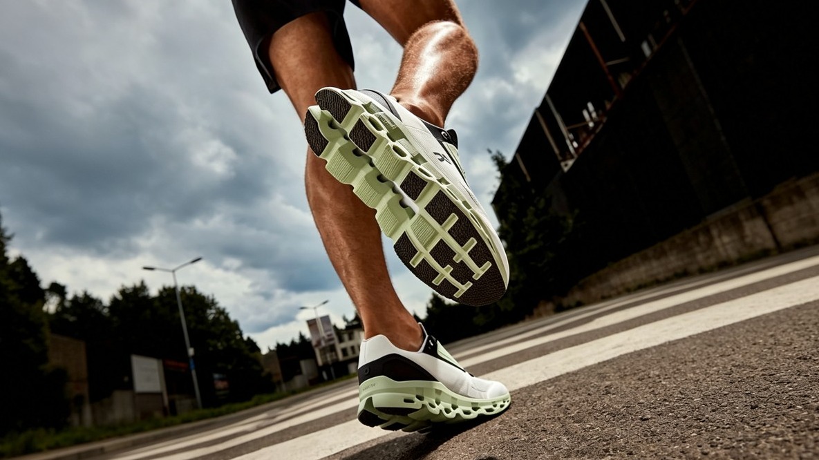 High-performance polyurethane shoe sole for sports shoes, casual footwear, and safety boots, supported by Mingxu New Materials PU additives