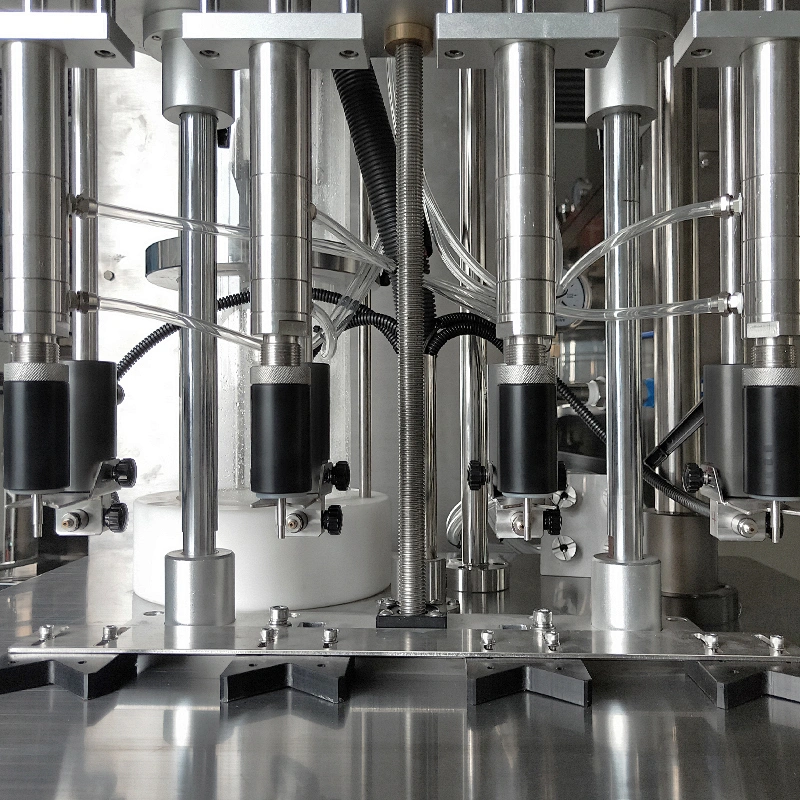 vacuum liquid filler four heads liquid filling machine negative pressure perfume filling machine