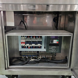 Siemens Touch Screen PLC Control Water Rising Bottle Washing Machine With Spray & Air Blowing Function