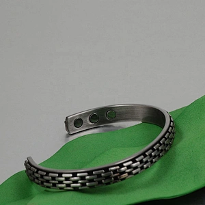 Hot item promotional bracelet 2014 shenzhen manufacturer magnetic copper bracelet in wholesale website