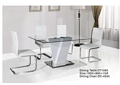WHOLESALE 4 SEATER CLEAR TEMPERED GLASS DINING TABLE WITH STABLE MDF LEGS