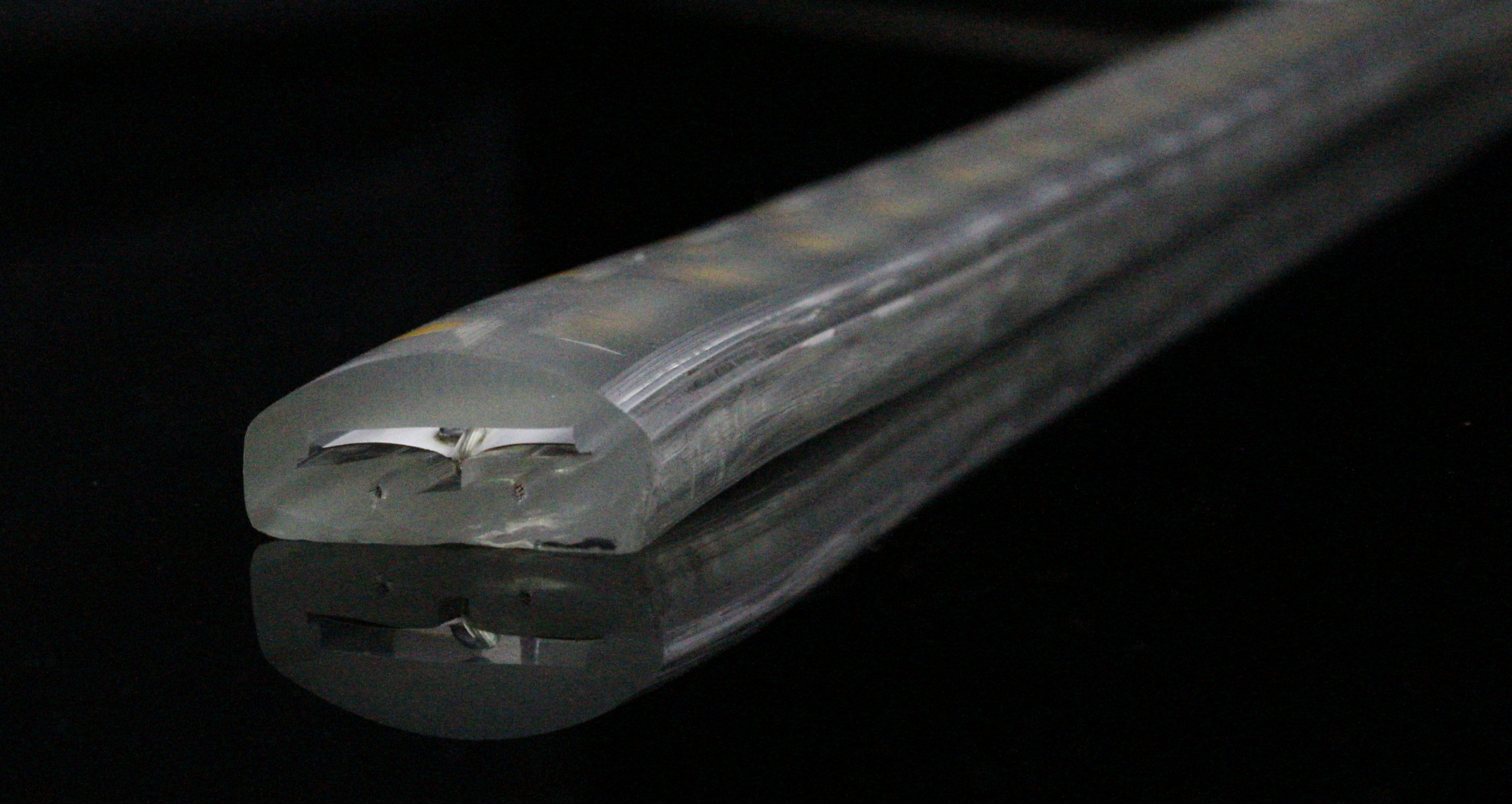 led 220v strip