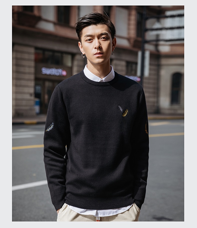 Winter clothes for men knitted crew neck pullover embroidered sweater custom knitted men sweaters