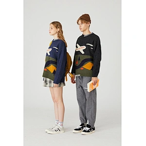 Color matching fashion cartoon plane pullover hoodie oem jacquard custom knit sweater for couples