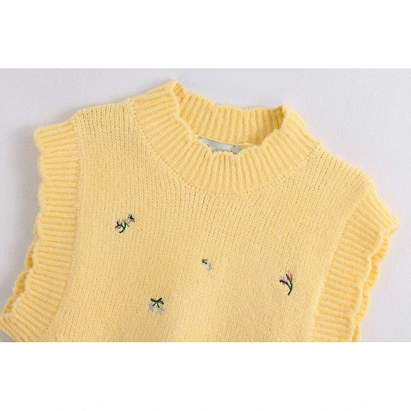 Women Sweet Fashion Floral Embroidery Knitted Vest Sweater Vintage High Neck Sleeveless Female Tops