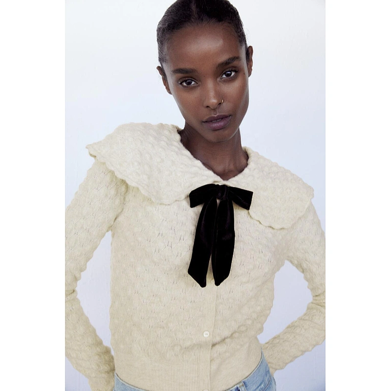 Jumpers woman Velvet Bow Striped Textured  custom knit sweater women knitted sweater for ladies