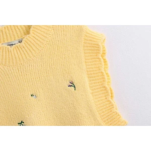 Women Sweet Fashion Floral Embroidery Knitted Vest Sweater Vintage High Neck Sleeveless Female Tops