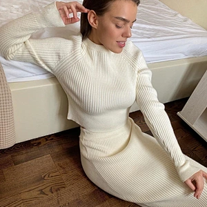 Designer sweater for women knit long sleeve sweater skirt set women sweater two piece short set