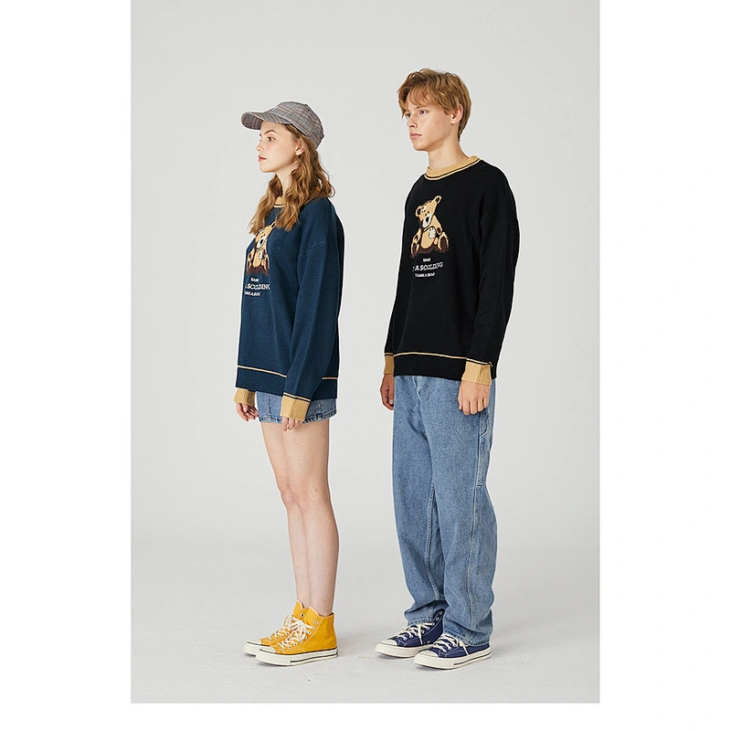 Wholesale couple pullover teddy bear knitwear crewneck sweater unisex custom intarsia sweater