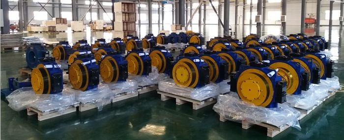 тяговые машины в наличии