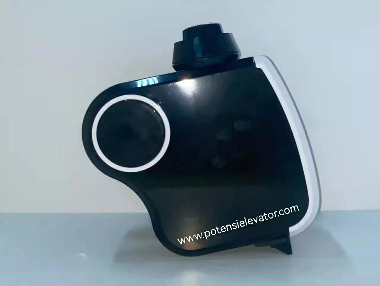 Escalator Handrail Sterilizer