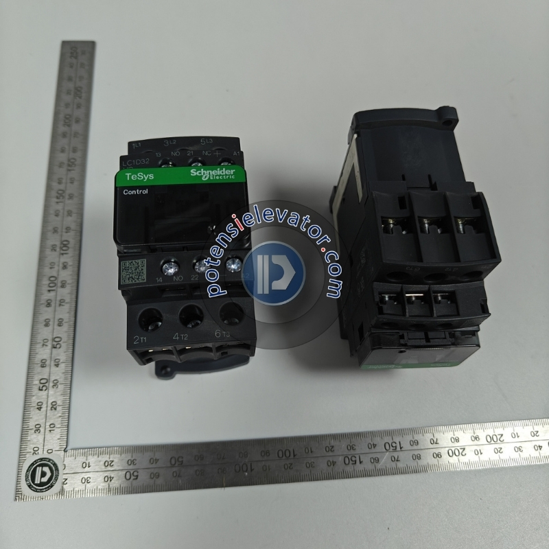 Schneider contactor LC1D32MDC 220V DC