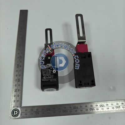 Omron switch D4NH-1BBС