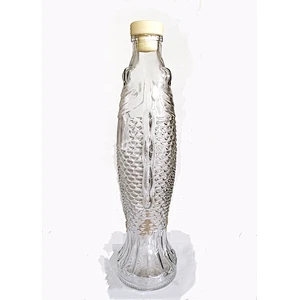 500ml16oz Wholesale New Design fish Unique Style Animal glass bottles Custom water bottle with airtight lid for beverage liquor