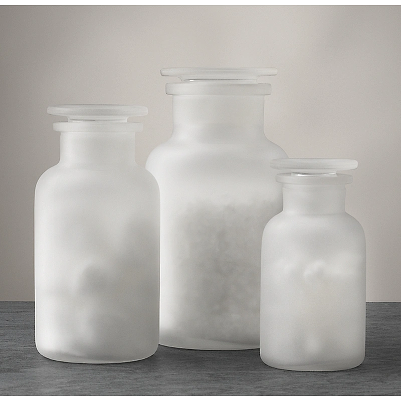 Wholesale 30ml 60ml 125ml 250ml 1000ml amber glass apothecary bottles with stoppers  reagent bottle wide mouth