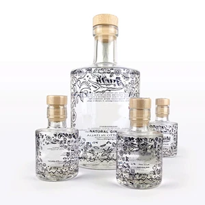 food grade wholesale glass bottle for alcohol vodka and whiskey with luxury screw twist off cap lid