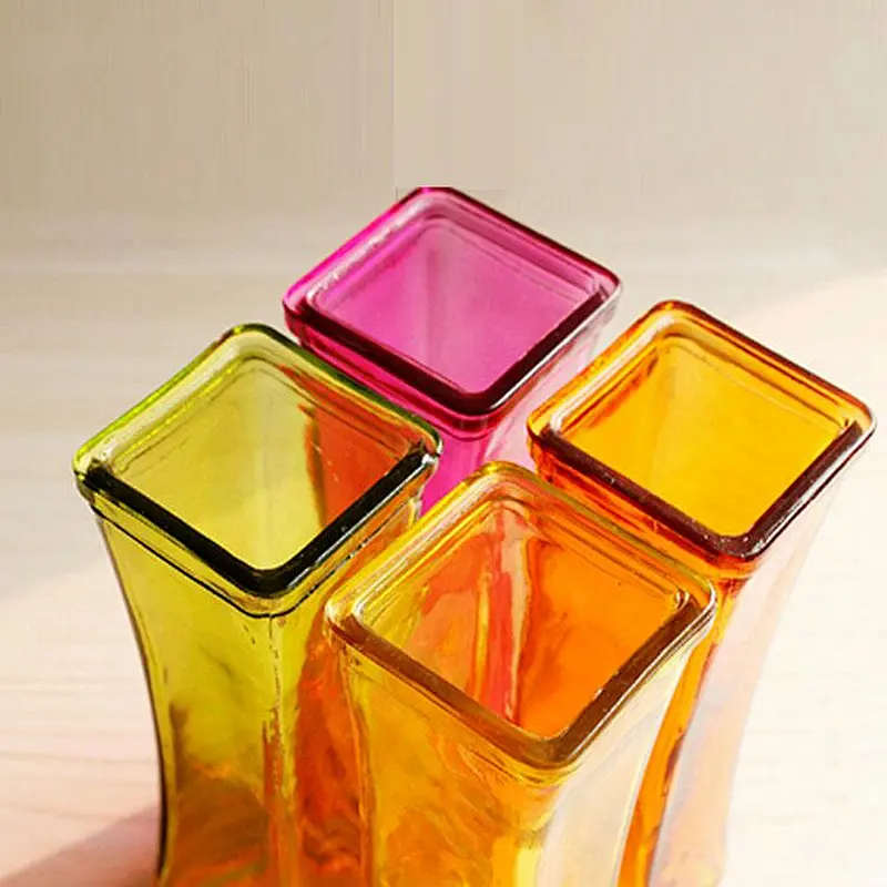 Custom Made Amber Flower Square Glass Vase For Restaurant Decoration
