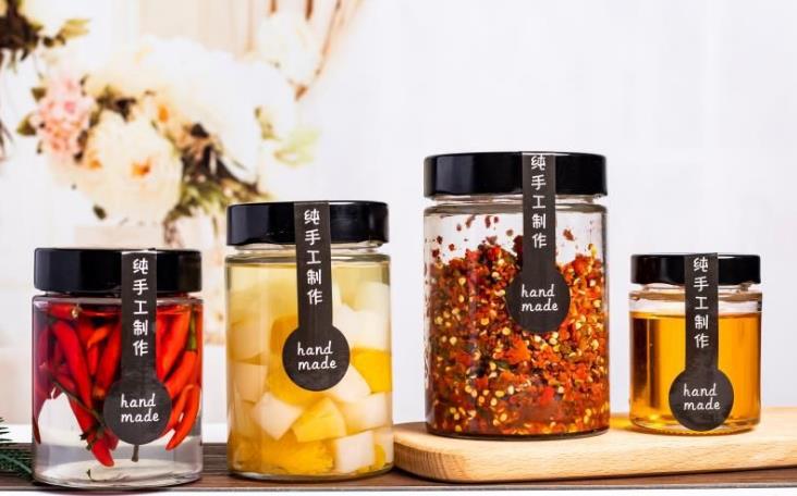 glass jars and metal lids