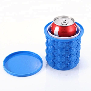 High quality and portable silicone ice bucket with a lid