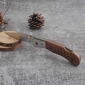 Stainless Steel Blade Folding Pocket Knife with Rose Wood Handle